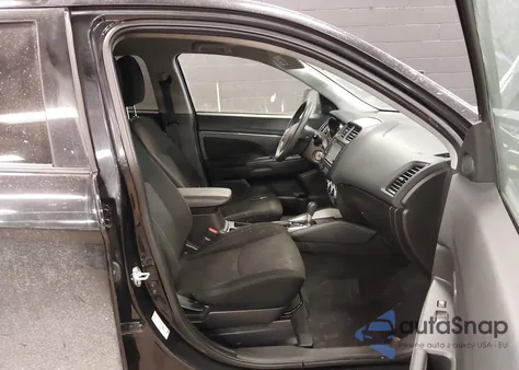 2020 Mitsubishi Outlander Sport 2.0 Es z USA, uszkodzony, nr VIN JA4AP3AU7LU011488